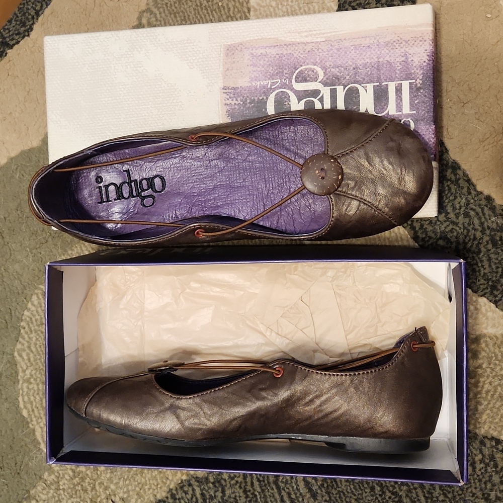 Women's Indigo flats